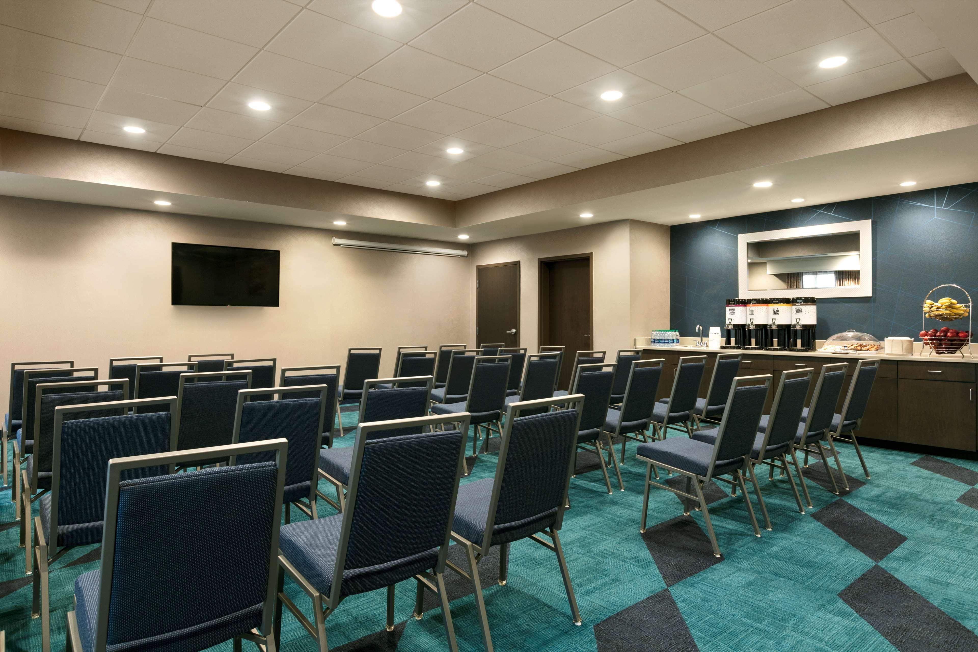 Hampton Inn Кърнърсвил Екстериор снимка
