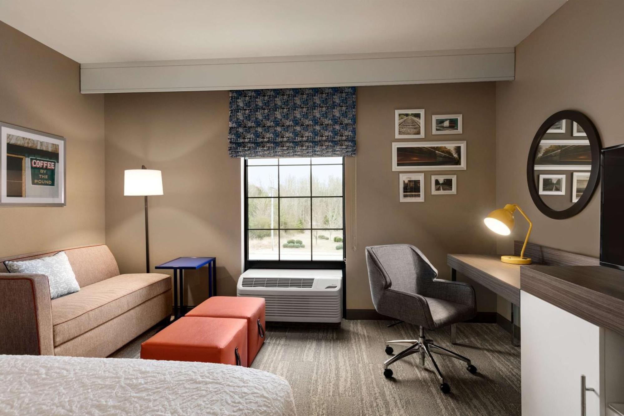 Hampton Inn Кърнърсвил Екстериор снимка