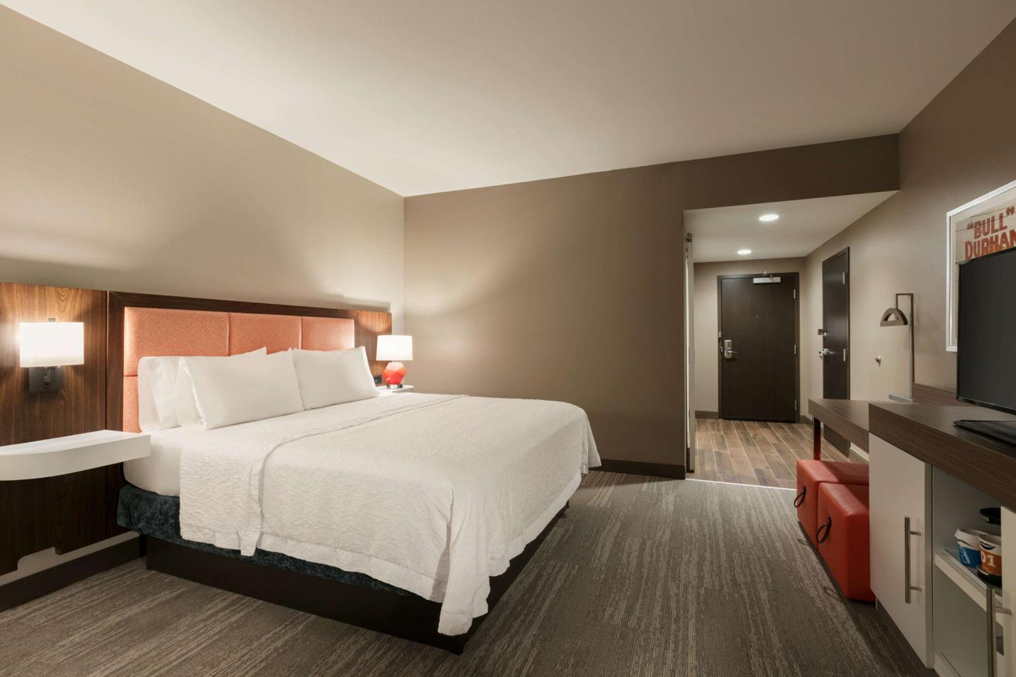 Hampton Inn Кърнърсвил Екстериор снимка