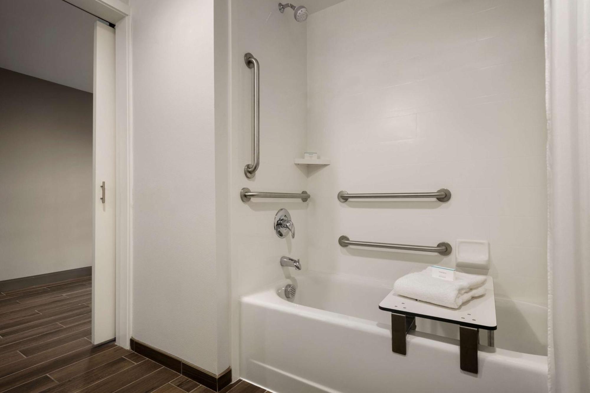Hampton Inn Кърнърсвил Екстериор снимка